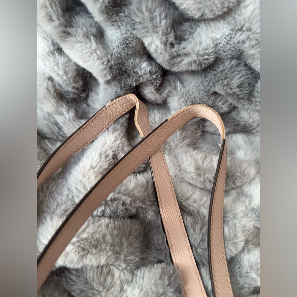 Pink MK purse w/ straps - Picture 4 of 10